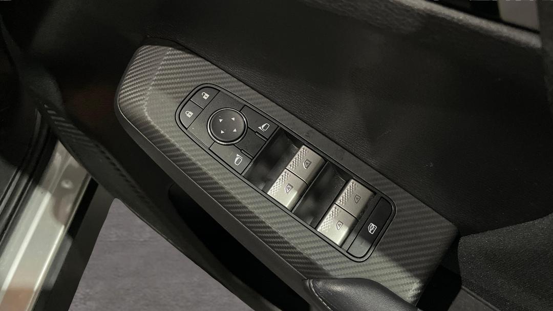 2024 Mitsubishi Outlander Es 7 Seat (2WD), Automatic, 54290 km, Drivers Side Door Panel Controls