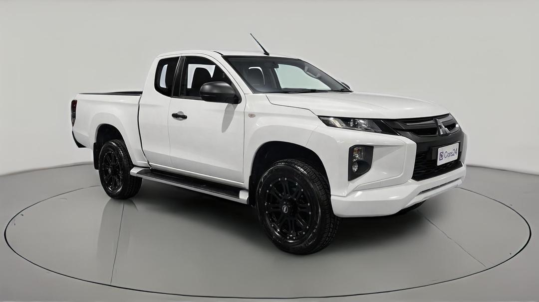 2021 Mitsubishi Triton Glx+ (4x4), Automatic, 65481 km, Right Front Diagonal (45- Degree) View