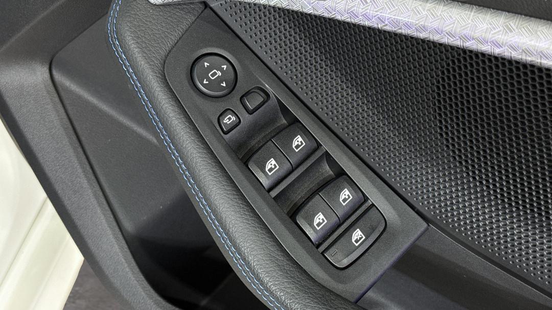 2021 BMW 2 20i M Sport Gran Coupe, Automatic, 33242 km, Drivers Side Door Panel Controls