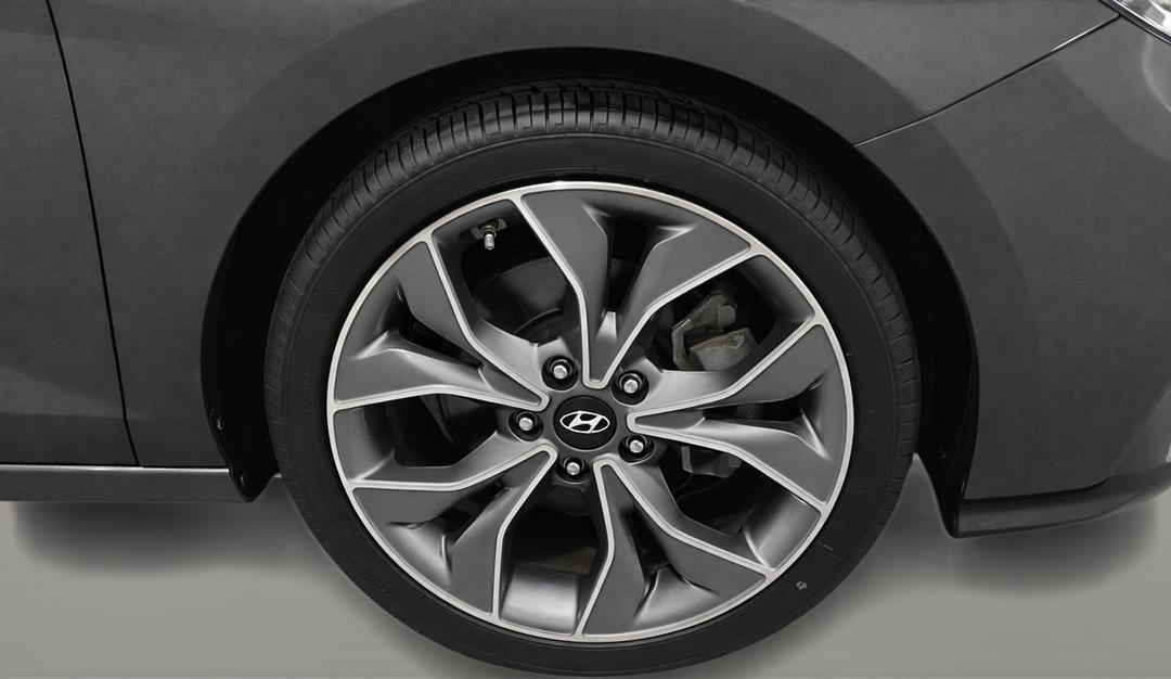 2020 Hyundai i30 N Line, Manual, 39033 km, Right Front Wheel