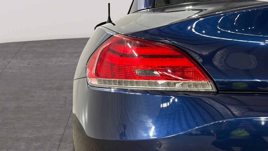 2011 BMW Z4 sDrive 23i, Automatic, 83315 km, Badge (Boot Left Side)