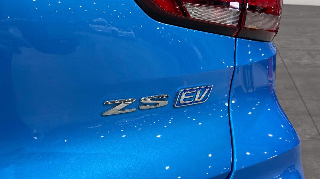 2022 MG ZS EV Essence, Automatic, 29219 km, Badge (Boot Right Side)