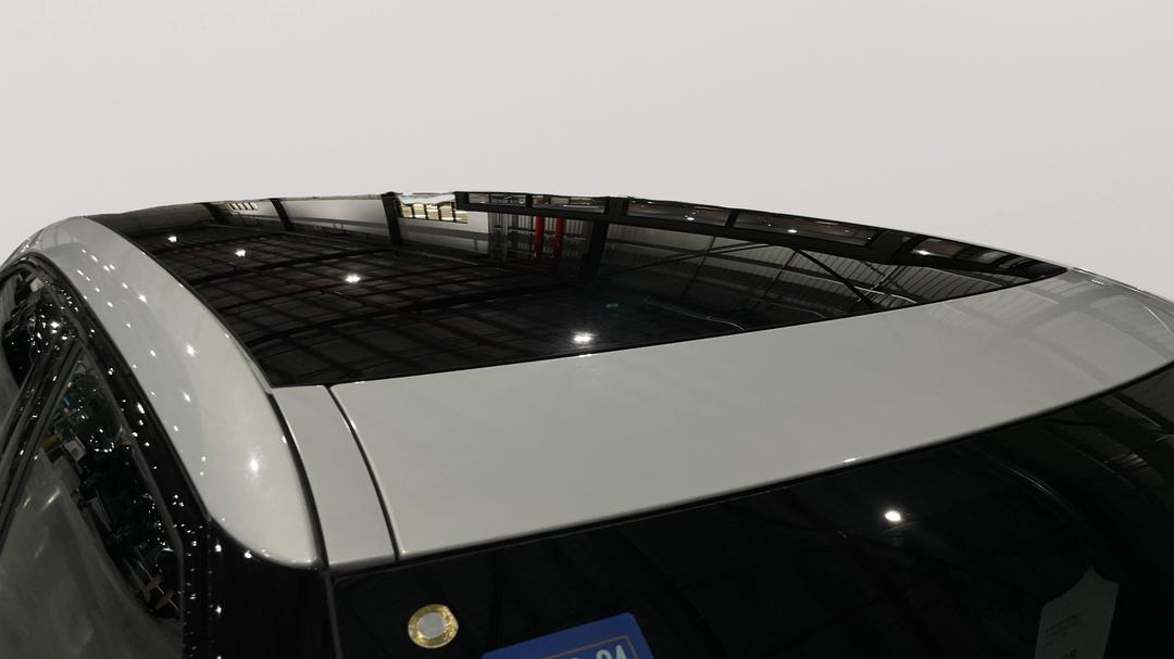 2022 Polestar 2 Long Range Dual Motor 78kwh, Automatic, 56194 km, Roof/Sunroof View