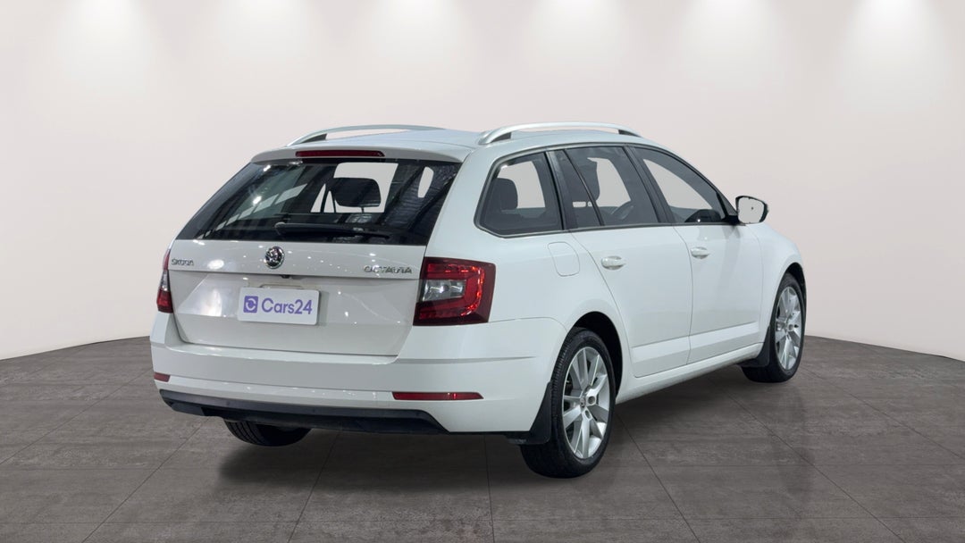 2017 SKODA Octavia 110 Tsi, Automatic, 146749 km, Right Back Diagonal (45- Degree) View