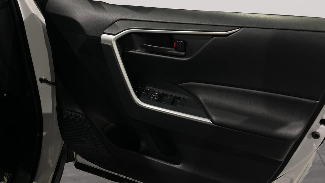 2023 Toyota RAV4 Gx (AWD) Hybrid, Automatic, 55263 km, Speaker View