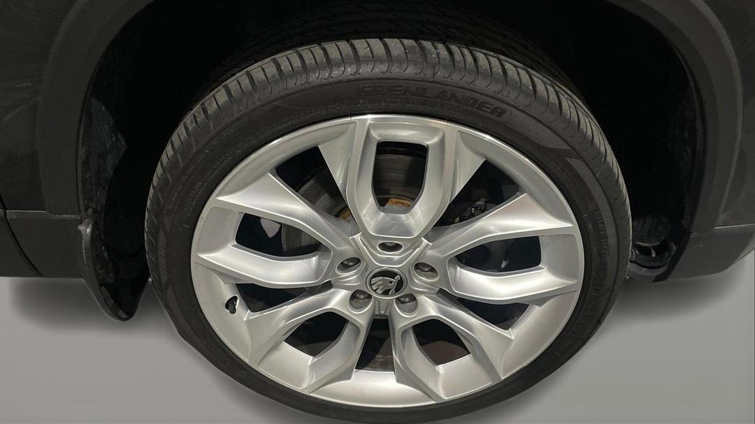 2019 SKODA Karoq 110tsi, Automatic, 73886 km, Right Front Wheel