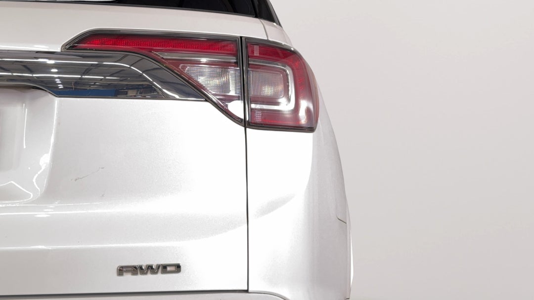 Badge (Boot Right Side)