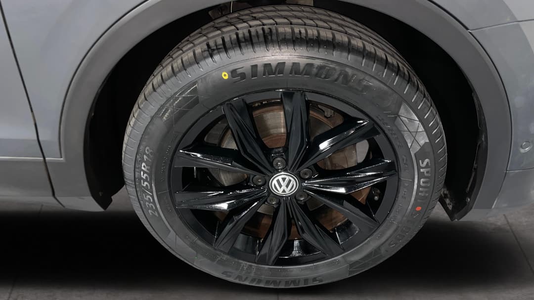 2020 Volkswagen Tiguan 110 Tsi Comfortline, Automatic, 67627 km, Right Front Wheel