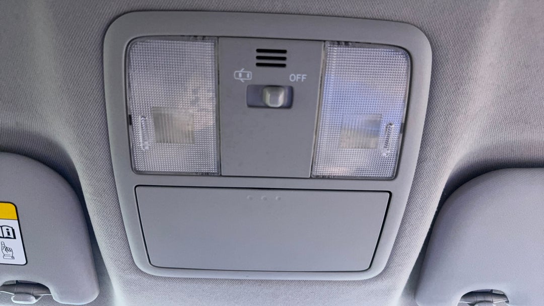 On-Roof Controls/Sunglass holder