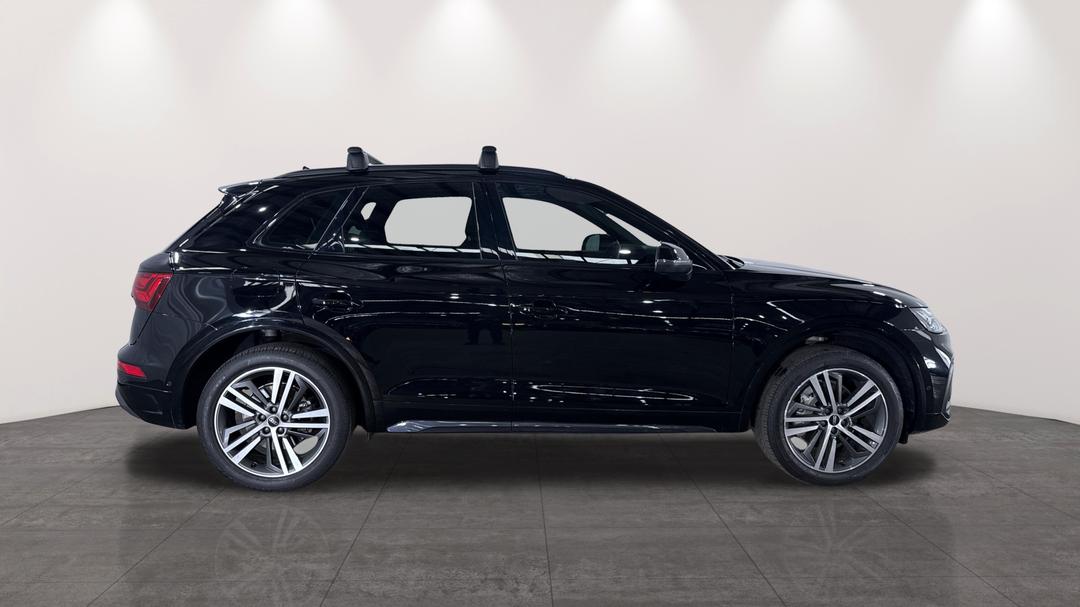 2021 Audi Q5 45 Tfsi Quattro Sport Mhev, Automatic, 71642 km, Right Side View
