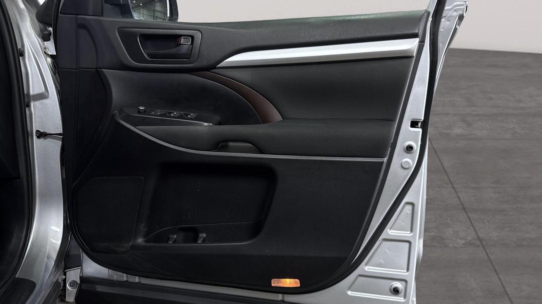 2018 Toyota Kluger Gx (4x2), Automatic, 76982 km, Speaker View