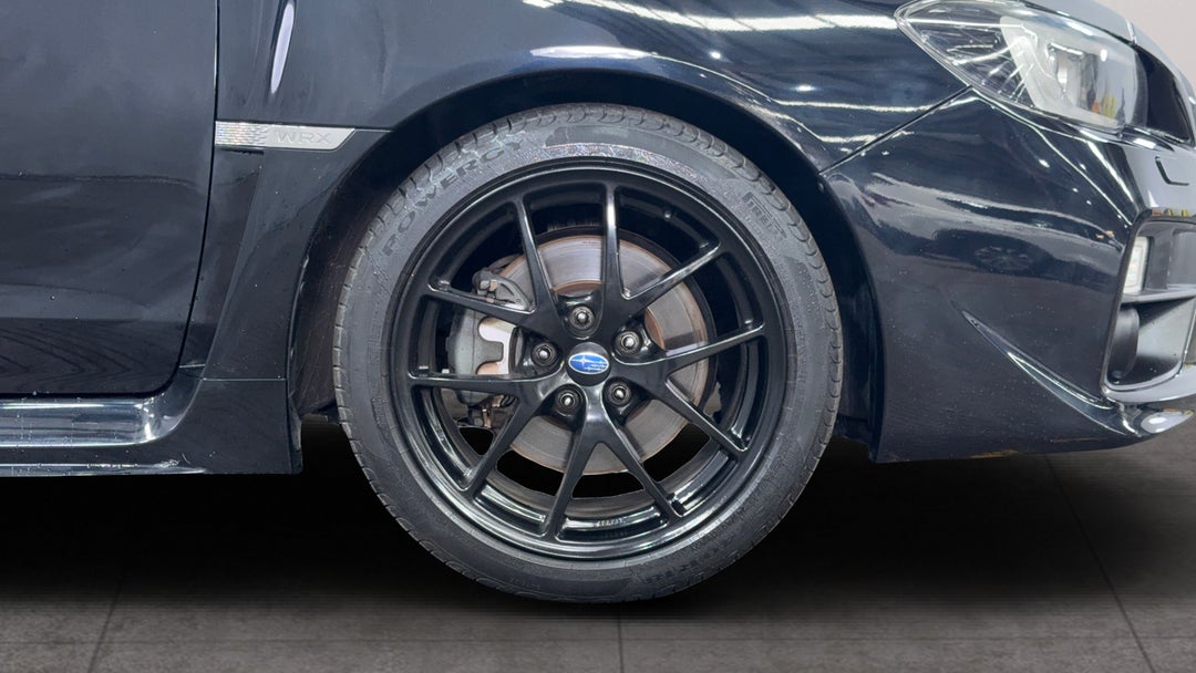 2017 Subaru WRX Premium (AWD), Manual, 132783 km, Right Front Wheel