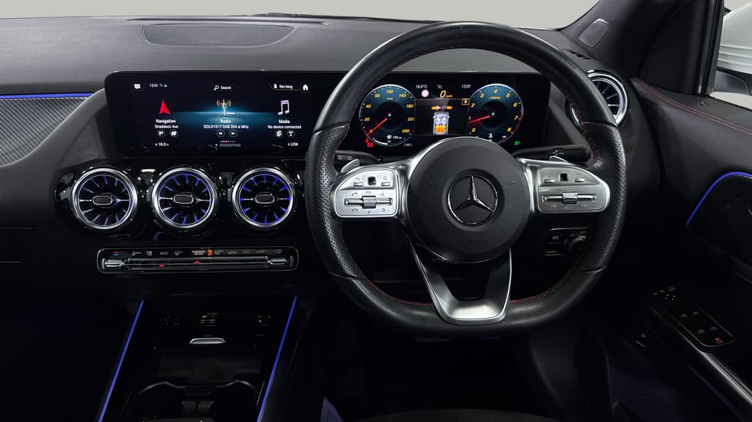 2021 Mercedes-benz GLA 250 4matic, Automatic, 16149 km, Center Console