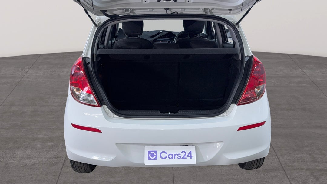 2015 Hyundai I20 Active, Automatic, 115762 km, Boot Inside View
