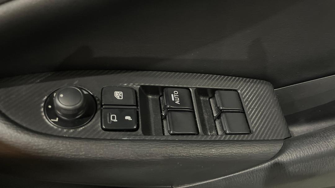 2018 Mazda CX-3 Maxx Sport (FWD), Automatic, 85149 km, Drivers Side Door Panel Controls