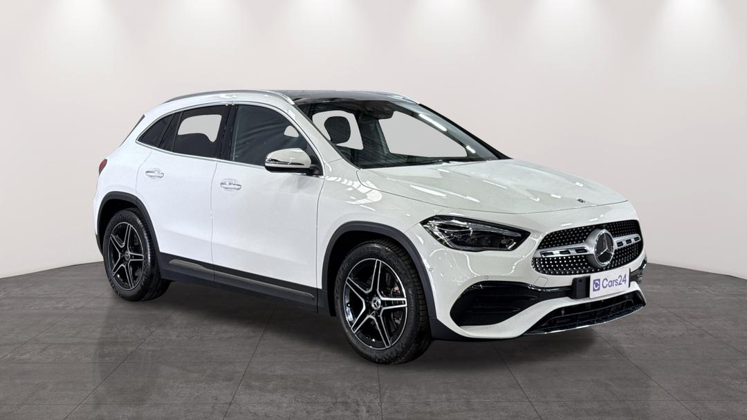 2021 Mercedes-benz GLA 250 4matic, Automatic, 16149 km, Right Front Diagonal (45- Degree) View
