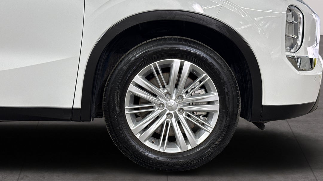 2024 Mitsubishi Outlander Es 7 Seat (2WD), Automatic, 51292 km, Right Front Wheel