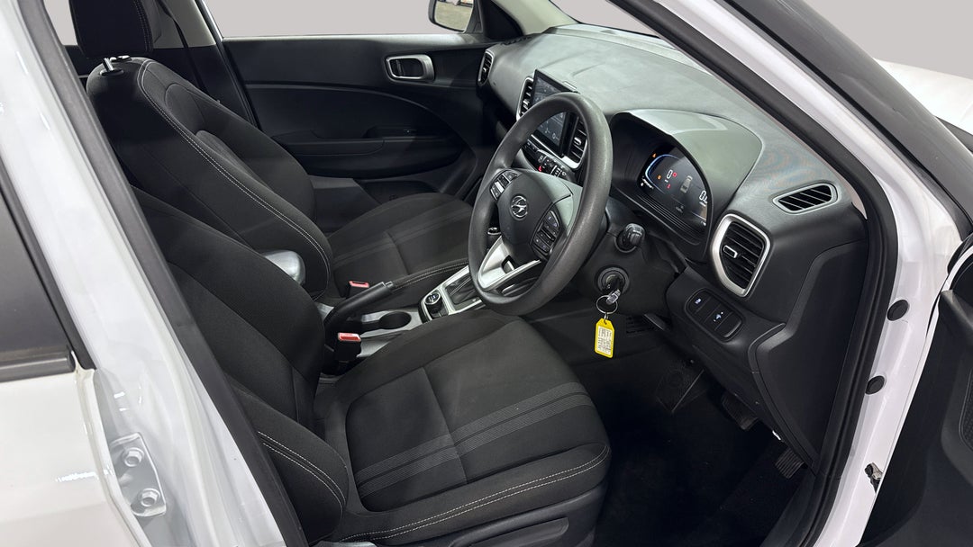 2023 Hyundai Venue Venue, Automatic, 43489 km, Right Side Front Door Cabin View