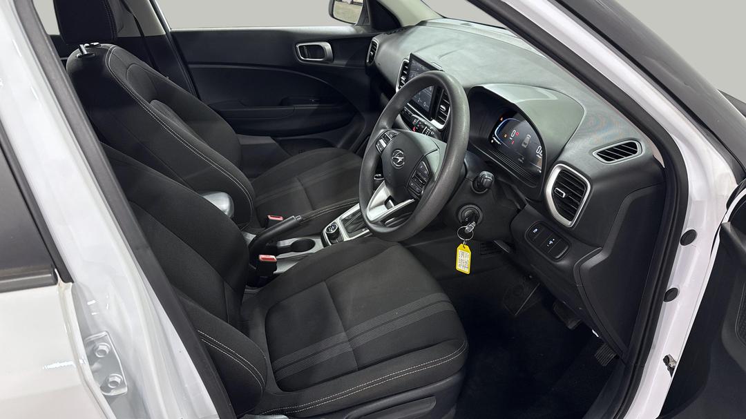 2023 Hyundai Venue Venue, Automatic, 43489 km, Right Side Front Door Cabin View