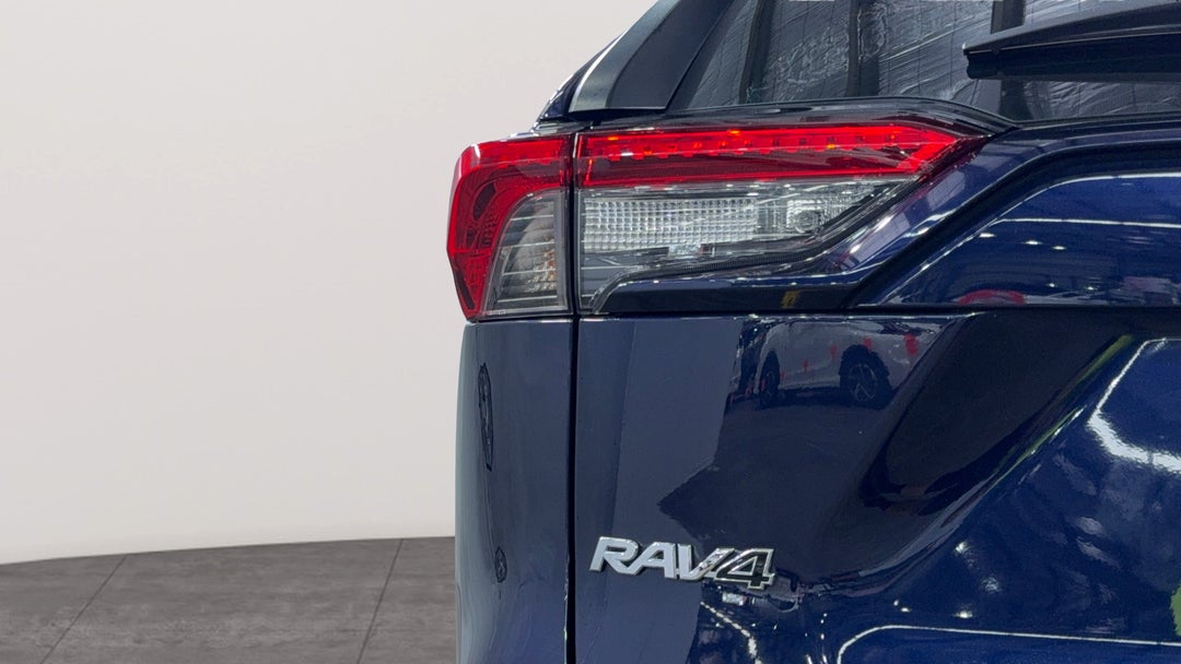 Badge (Boot Left Side)