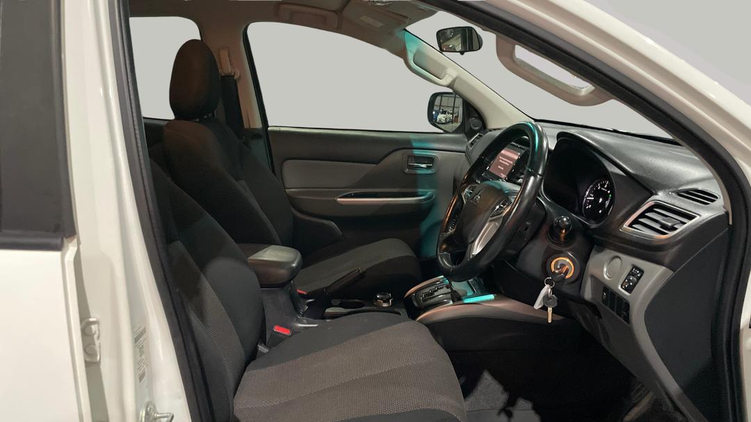 2018 Mitsubishi Triton Gls (4x4), Automatic, 160905 km, Right Side Front Door Cabin View