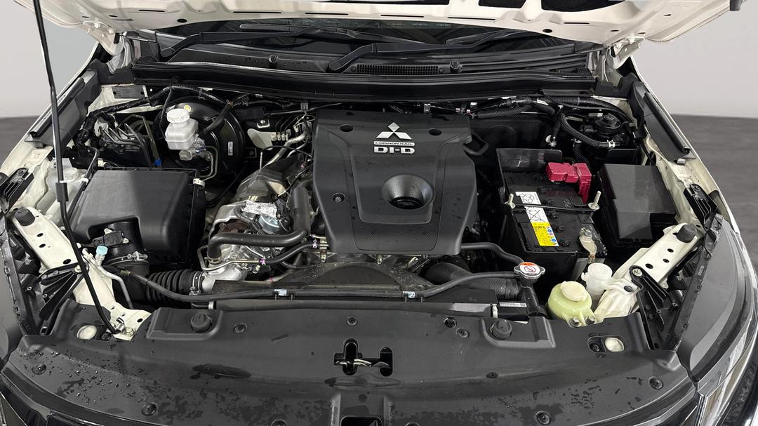 2022 Mitsubishi Triton Gsr (4x4), Automatic, 58439 km, Open Bonnet (Engine)
