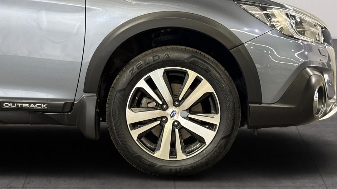 2018 Subaru Outback 2.5i Premium AWD, Automatic, 117105 km, Right Front Wheel