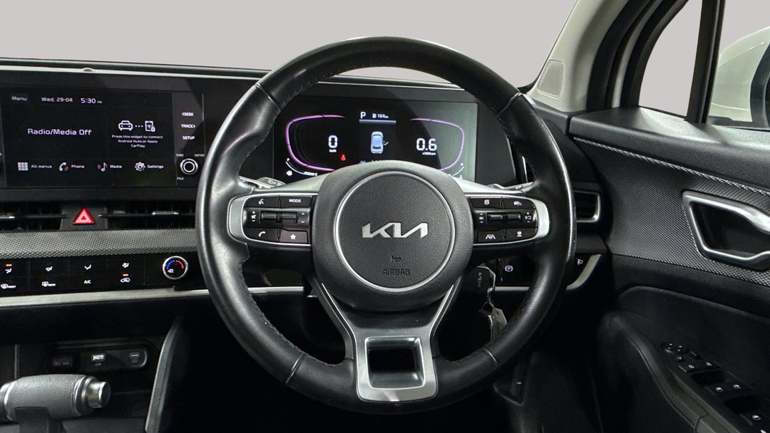 2024 Kia Sportage S (FWD), Automatic, 41133 km, Steering Wheel Close-up