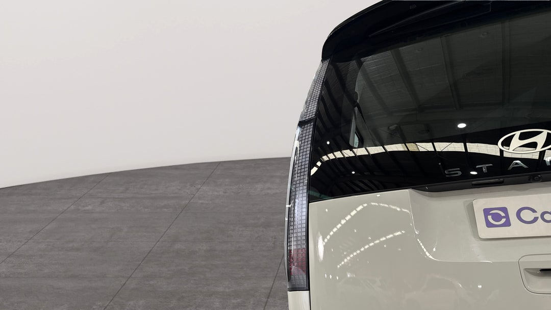 2024 Hyundai Staria ., Automatic, 48958 km, Badge (Boot Left Side)