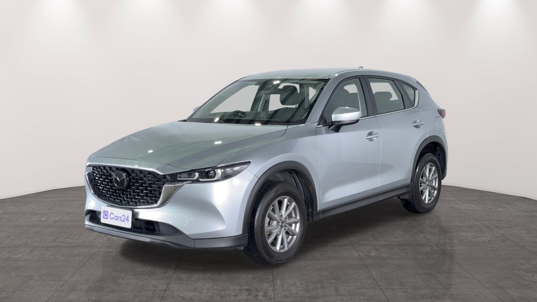 Left Front Diagonal (45- Degree) View