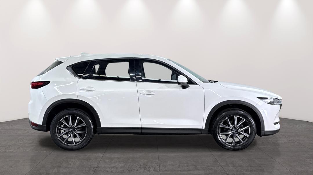 2017 Mazda CX-5 Gt (4x4), Automatic, 132723 km, Right Side View