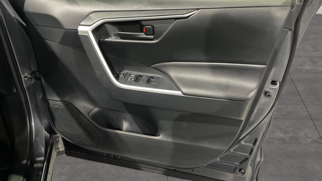 2023 Toyota RAV4 Gx (AWD) Hybrid, Automatic, 47150 km, Speaker View