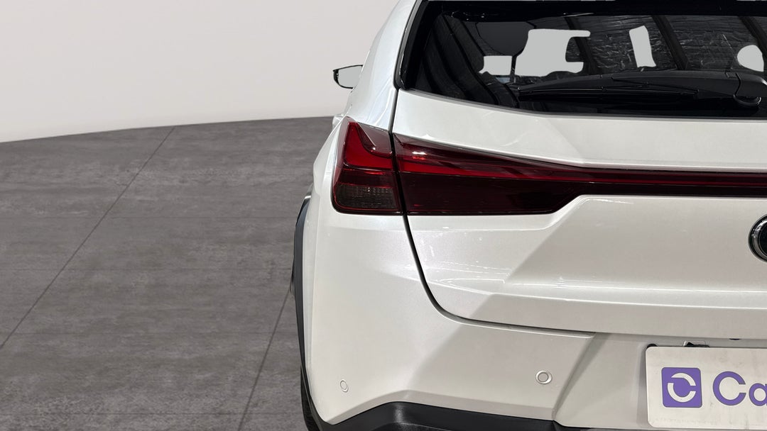 2024 Lexus Ux300h Luxury Hybrid, Automatic, 34128 km, Badge (Boot Left Side)