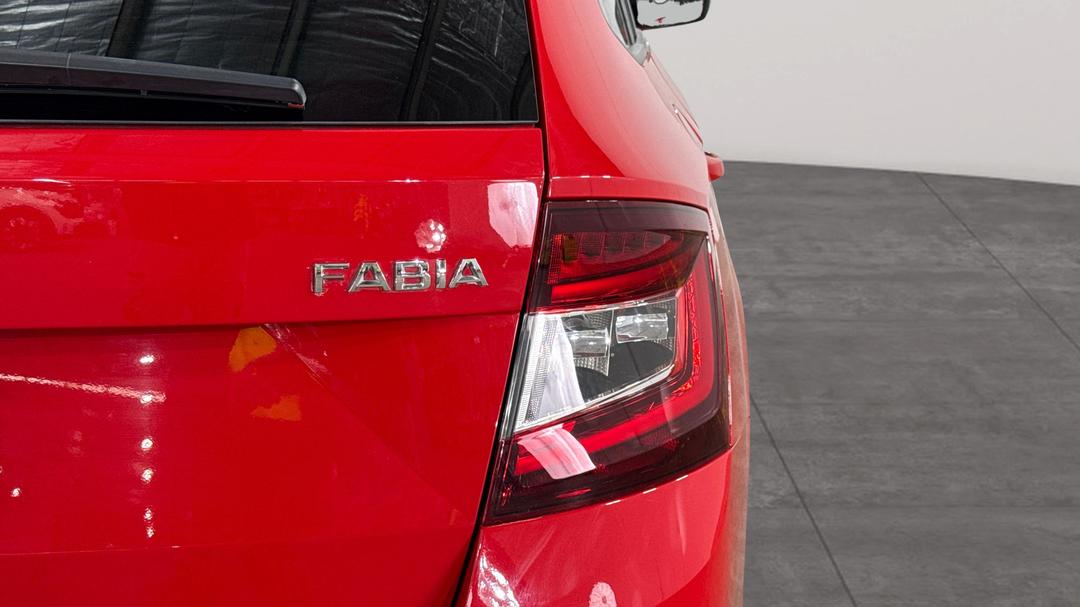2018 SKODA Fabia 81 Tsi Monte Carlo, Automatic, 158906 km, Badge (Boot Right Side)