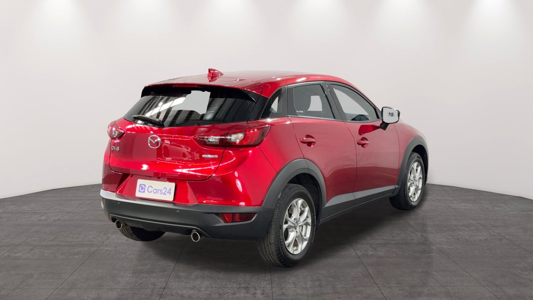 Right Back Diagonal (45- Degree) View