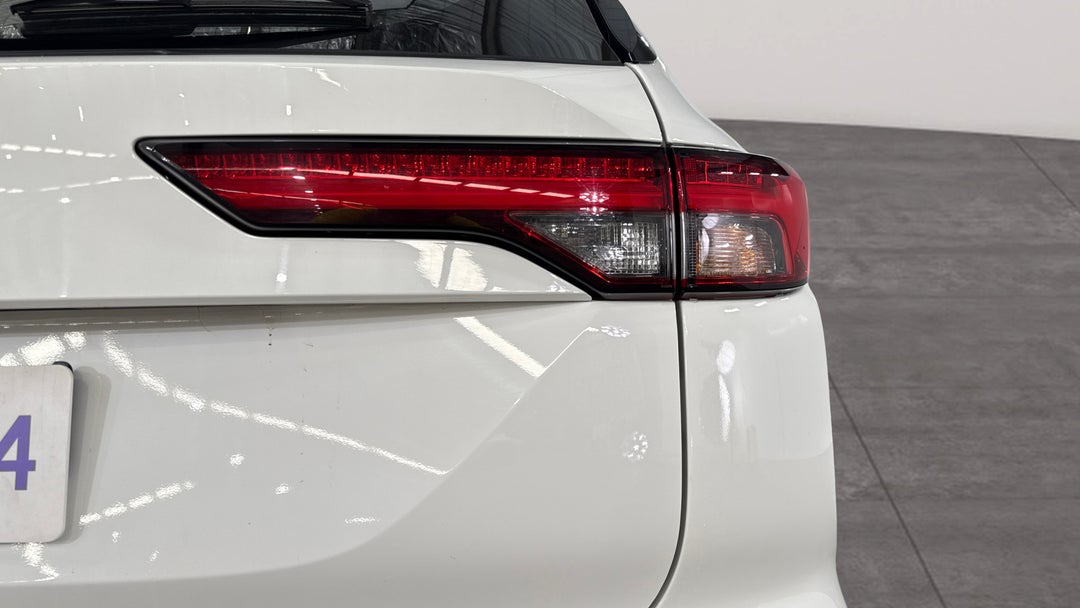 2024 Mitsubishi Outlander Es 7 Seat (2WD), Automatic, 51292 km, Badge (Boot Right Side)