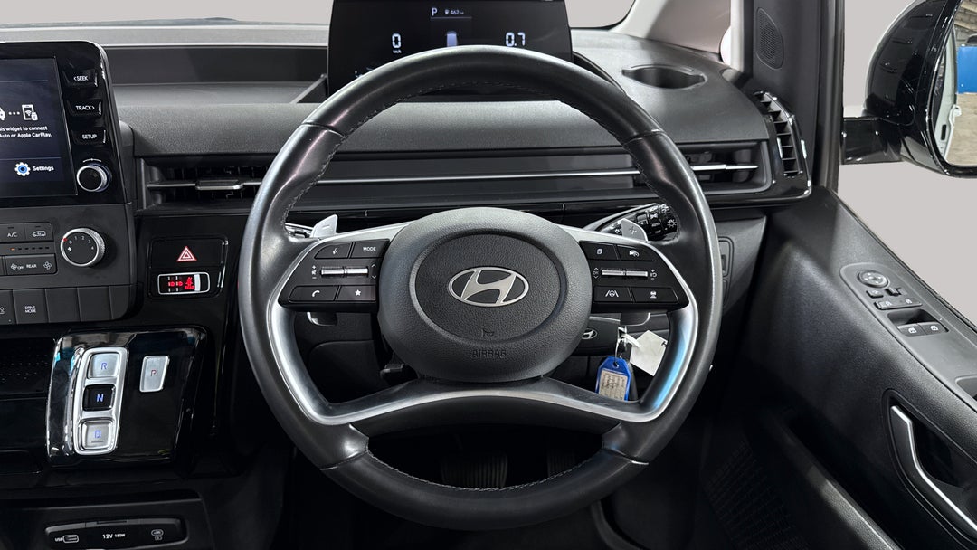 2024 Hyundai Staria ., Automatic, 48958 km, Steering Wheel Close-up