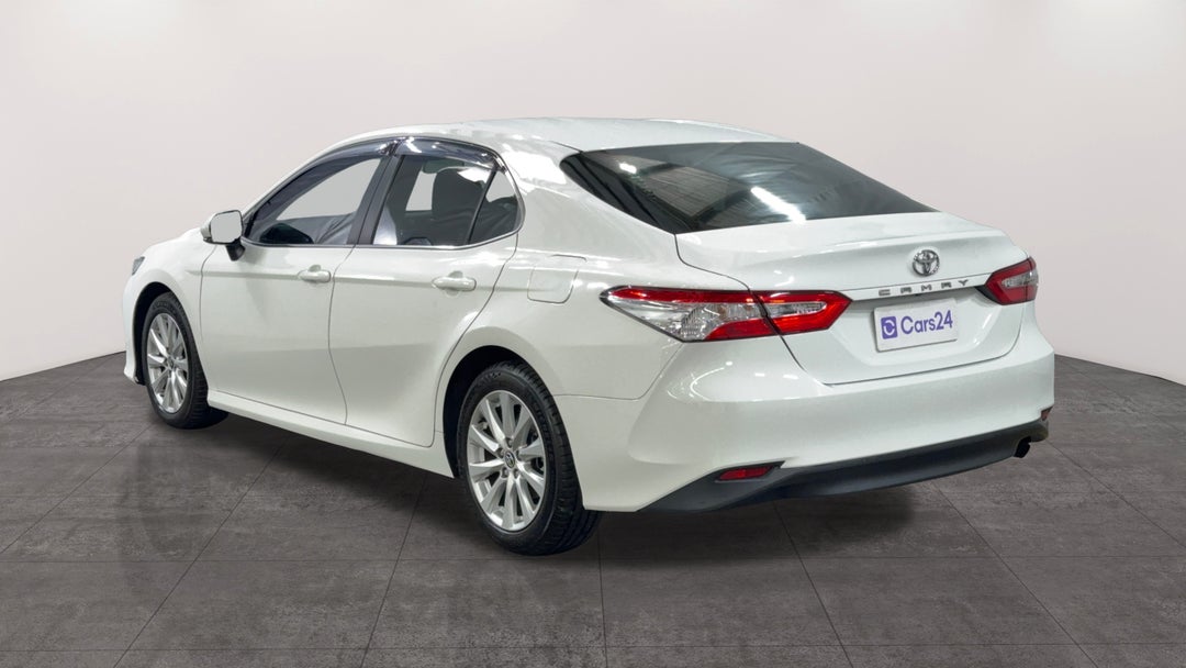 Left Back Diagonal (45- Degree) View