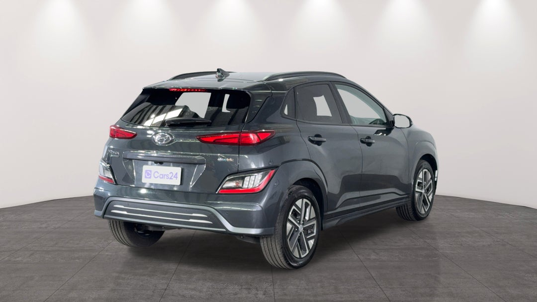 Right Back Diagonal (45- Degree) View