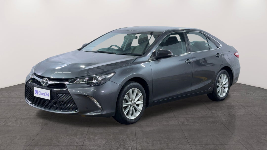 2017 Toyota Camry Atara S, Automatic, 115034 km, Left Front Diagonal (45- Degree) View