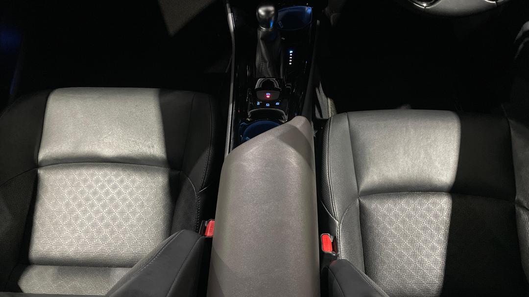 2023 Toyota C-HR Koba (2WD) Hybrid, Automatic, 62625 km, Center Console