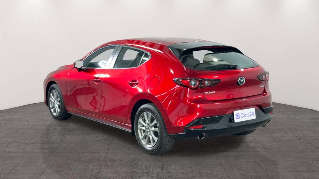 Left Back Diagonal (45- Degree) View