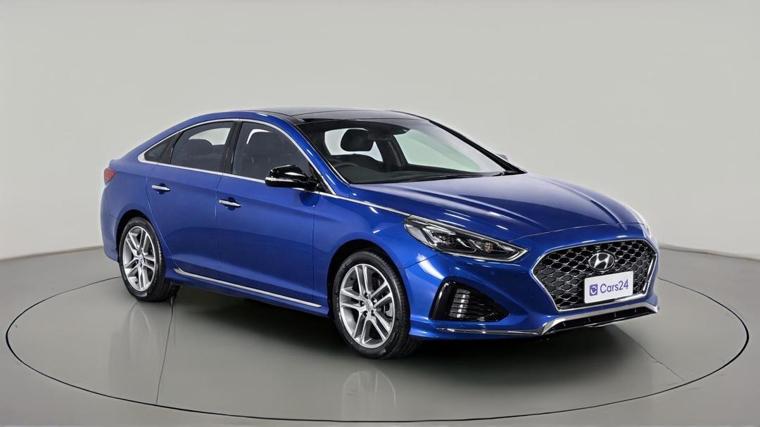 2018 Hyundai Sonata Premium, Automatic, 41958 km, Right Front Diagonal (45- Degree) View
