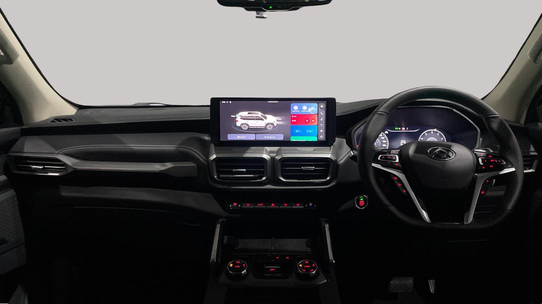 2025 LDV D90 Executive (4WD), Automatic, 19232 km, Dashboard View