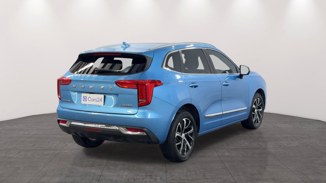 Right Back Diagonal (45- Degree) View