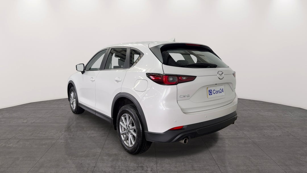 Left Back Diagonal (45- Degree) View