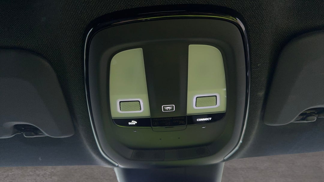 On-Roof Controls/Sunglass holder