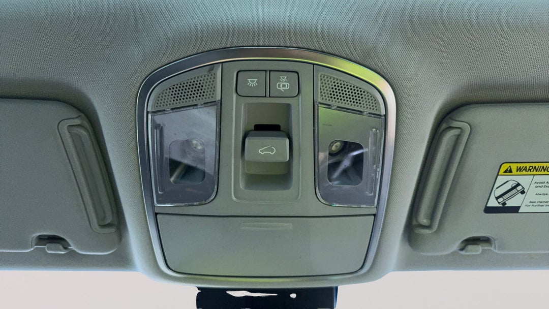 On-Roof Controls/Sunglass holder