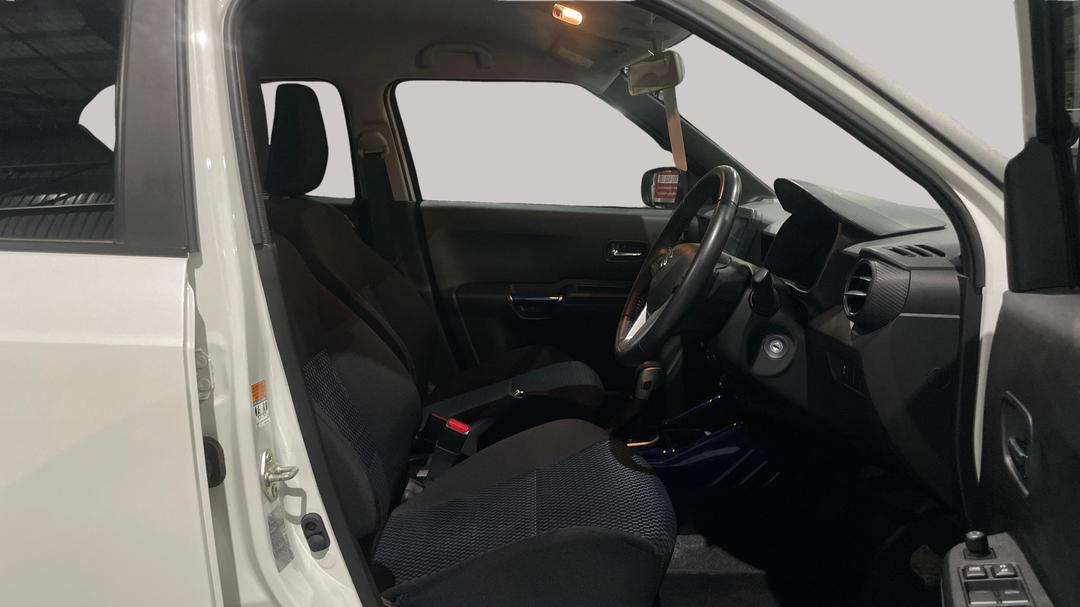2022 Suzuki Ignis Gl, Automatic, 19326 km, Right Side Front Door Cabin View