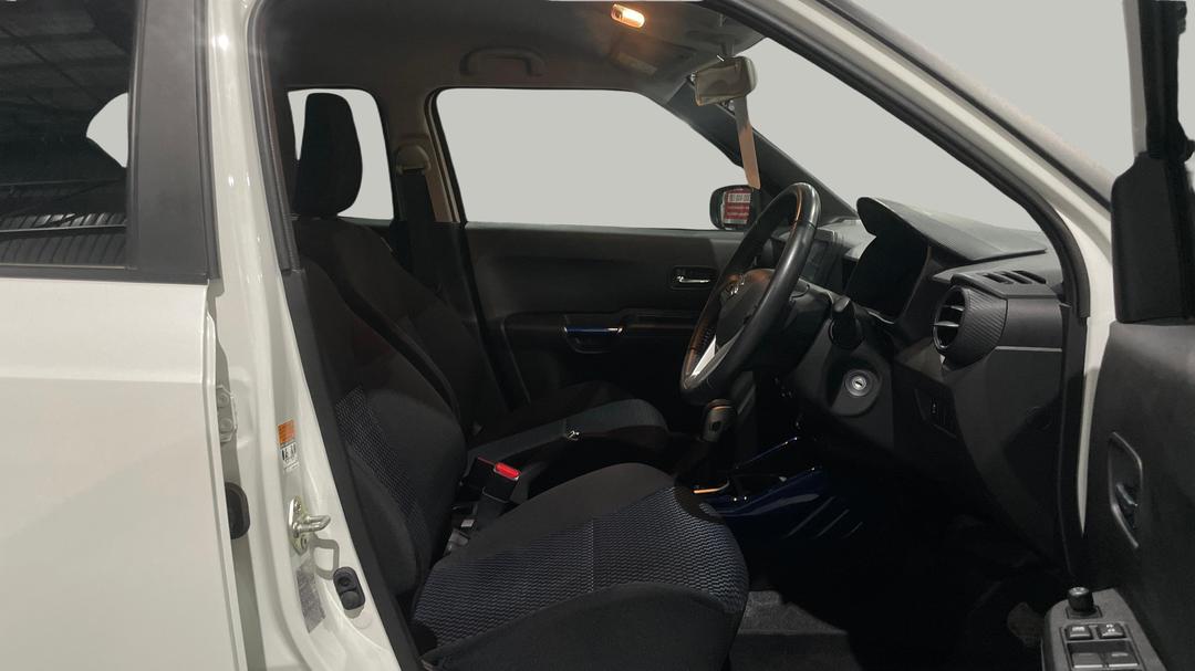 2022 Suzuki Ignis Gl, Automatic, 19326 km, Right Side Front Door Cabin View